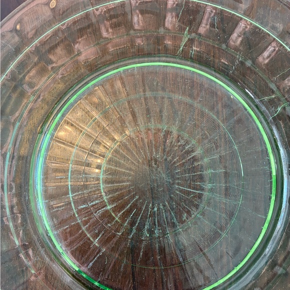 Uranium Green Vintage Depression Era Glass Plate - Picture 4 of 5